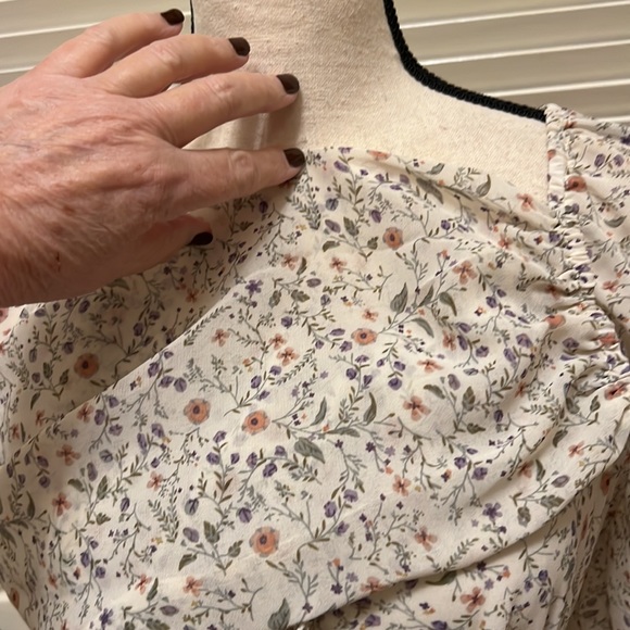 Aidan Lace Up Crop Top in Ivory Multi, Size Small - Picture 9 of 17